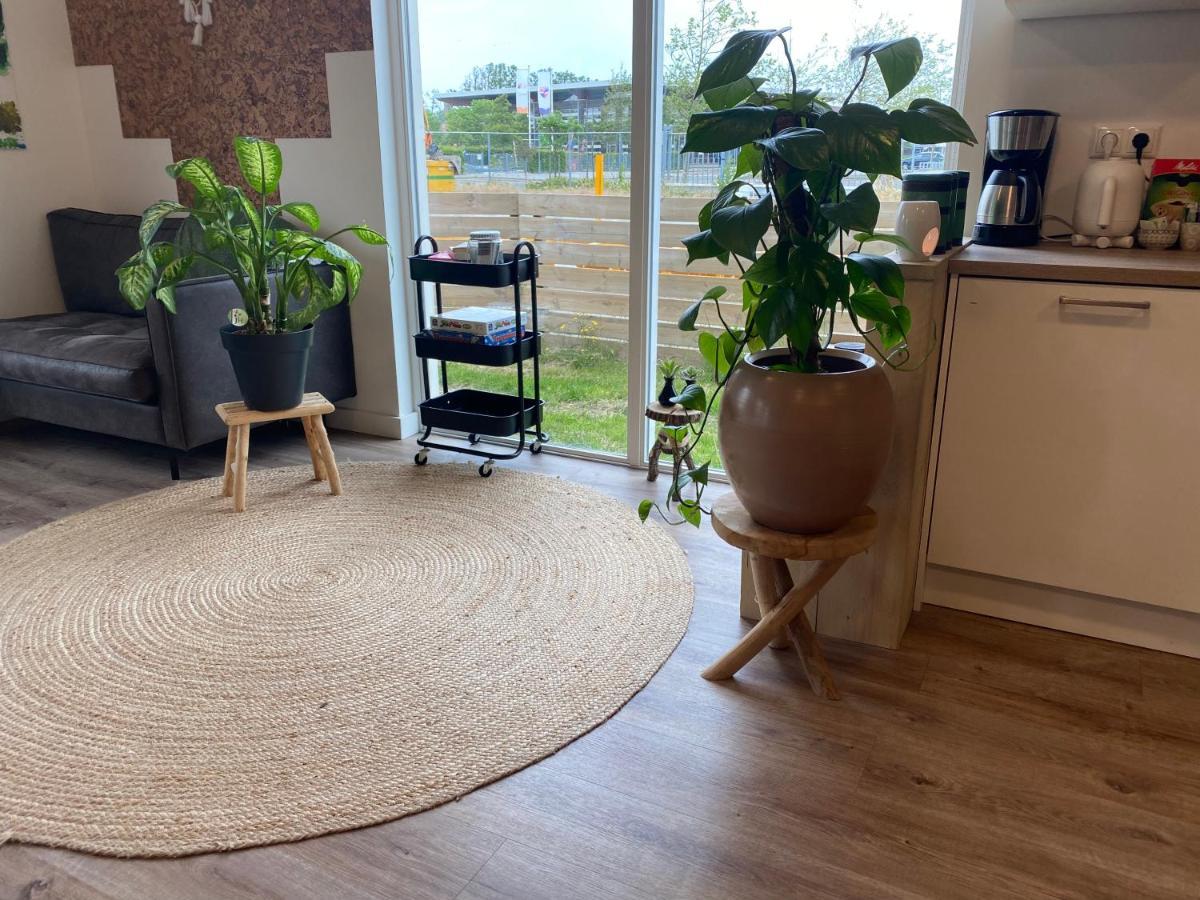 Warm Welkom! Zeer Ruime Prive Studio Met Tuin Харлинген Екстериор снимка